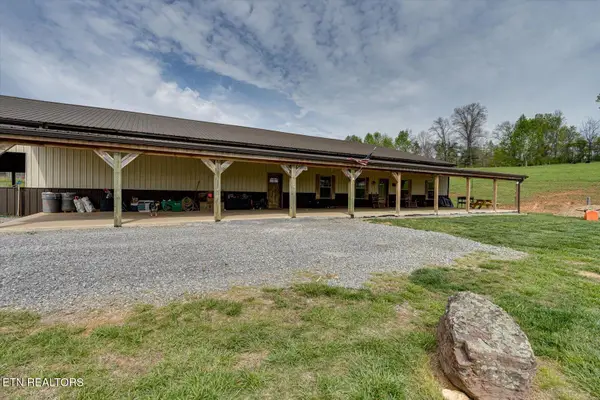 180 Mecca Pike, Tellico Plains, TN 37385