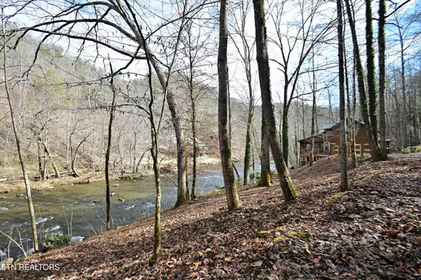 Twin Pines Way, Sevierville, TN 37876