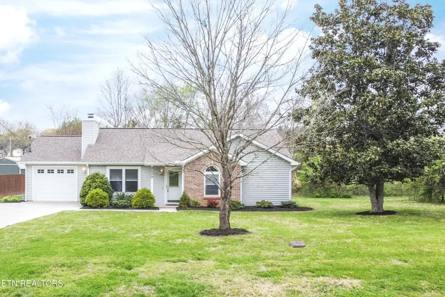 8809 Flintlock Rd, Knoxville, TN 37931 - #2