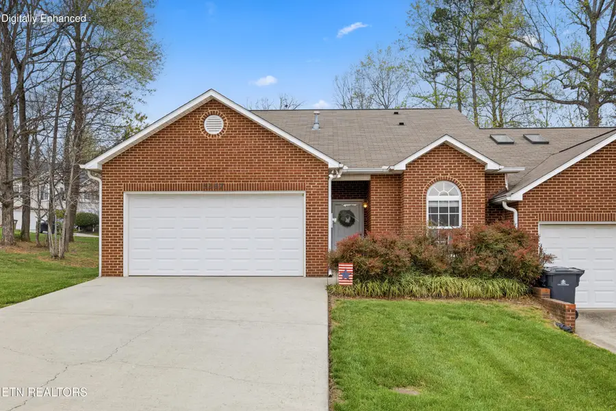 2567 Glen Meadow Rd, Knoxville, TN 37909 - #2
