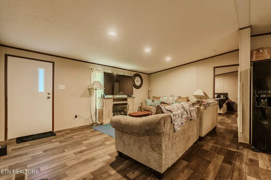 1306 W Morris St, Sweetwater, TN 37874 - #3