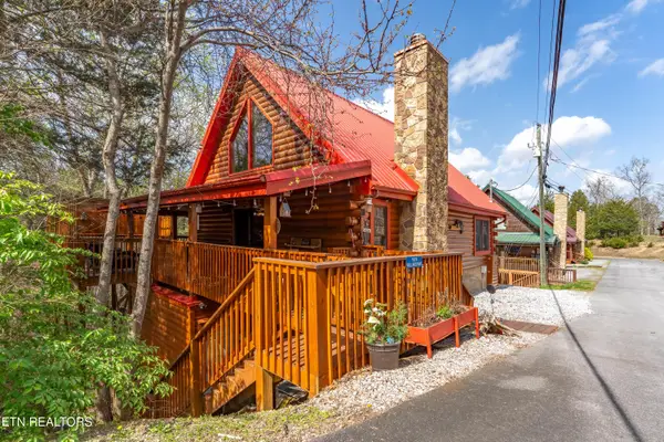 1074 Willard Way, Sevierville, TN 37876