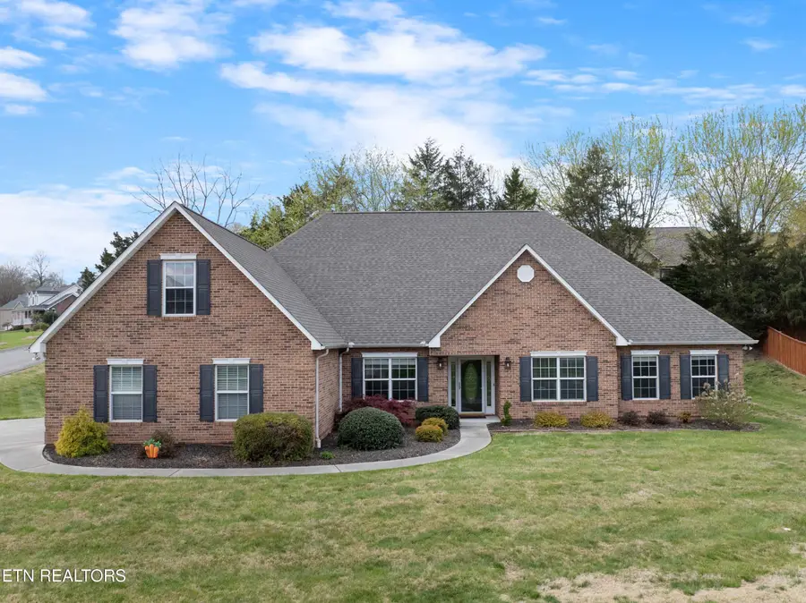 301 Stonebreeze Drive, Powell, TN 37849 - #2