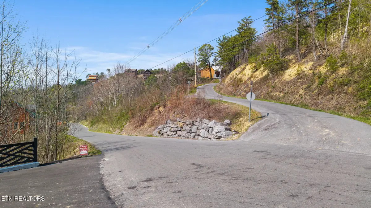 1923 Walker Tr, Sevierville, TN 37876 - #1