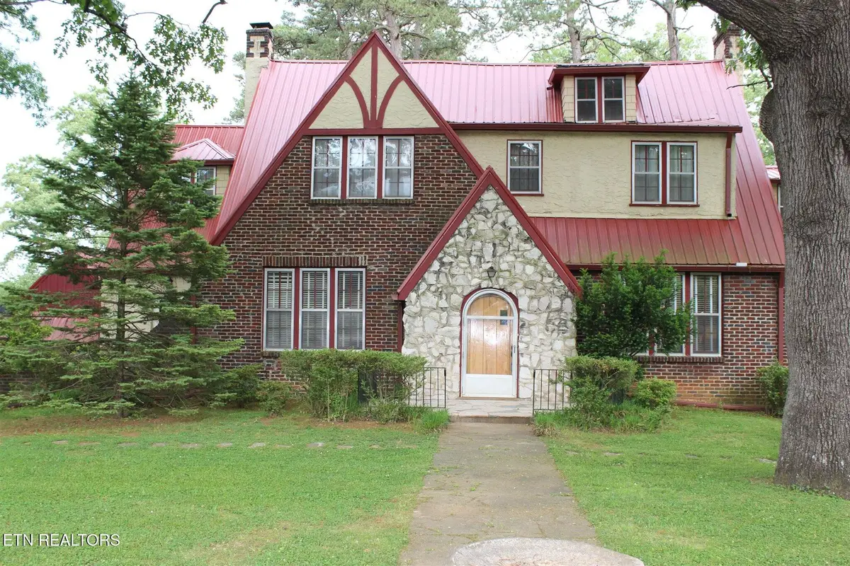 3134 Fountain Park Blvd, Knoxville, TN 37917 - #1