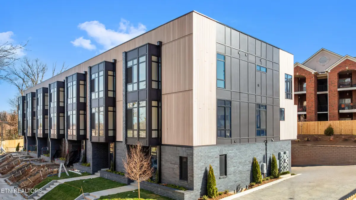 3978 Midland Ave, Knoxville, TN 37919 - #1