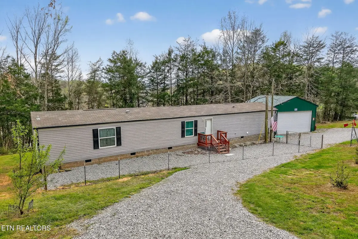 1237 Ridge Rd, Quebeck, TN 38579 - #1