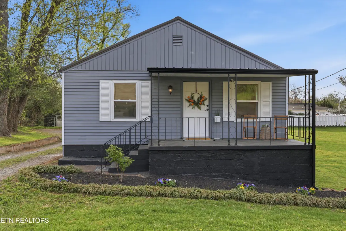 5028 Mcintyre Rd, Knoxville, TN 37914 - #1