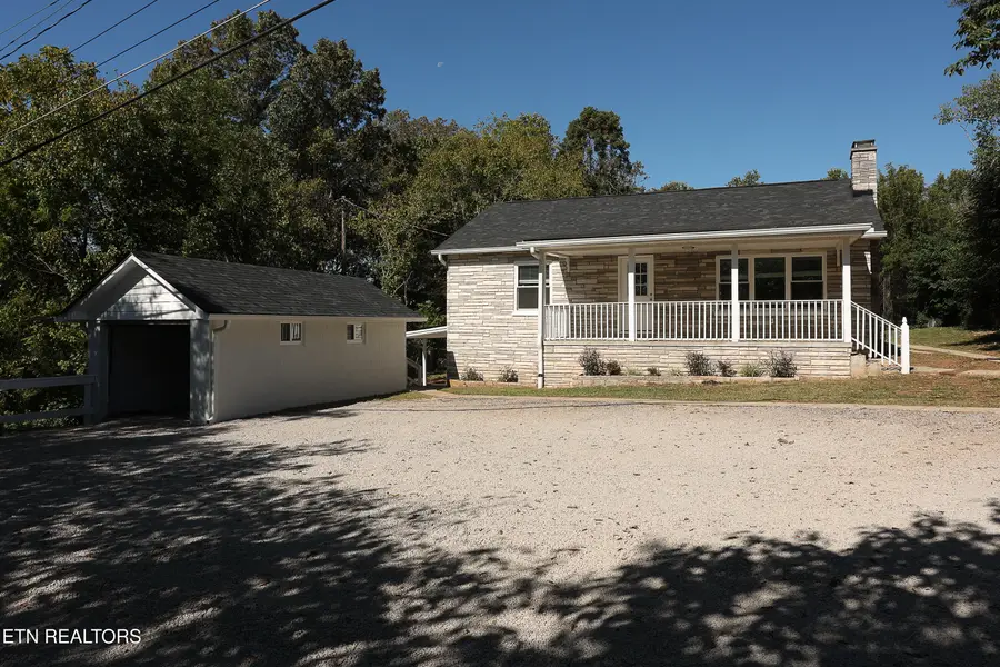 800 E 1st Ave, Lenoir City, TN 37771 - #2