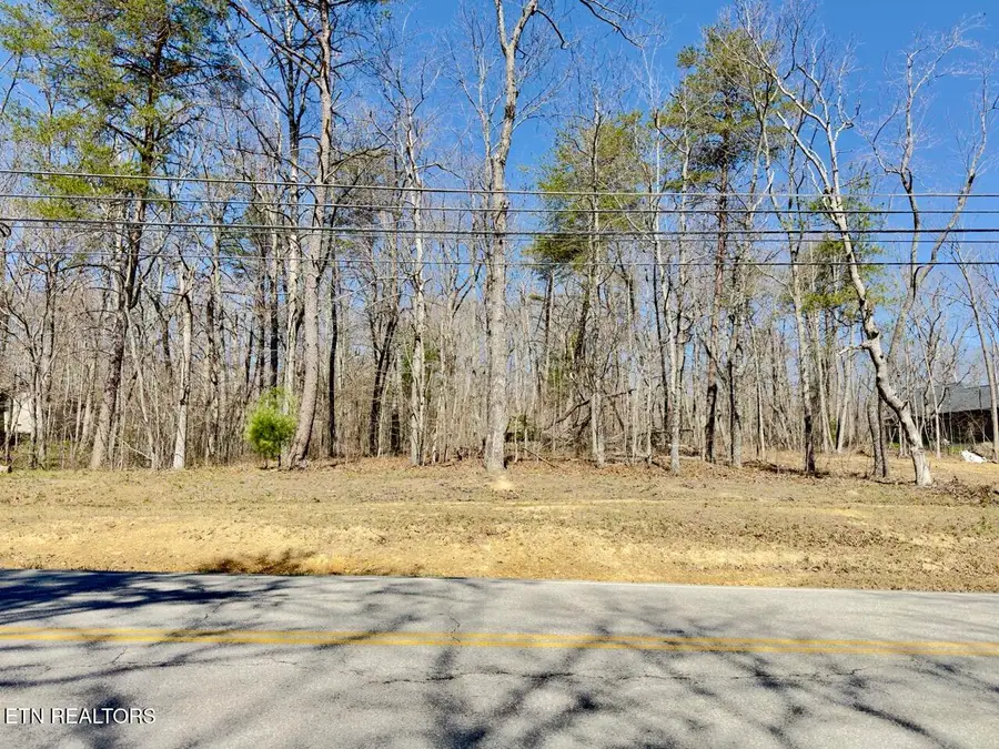 320 Westchester Drive, Crossville, TN 38558 - #2