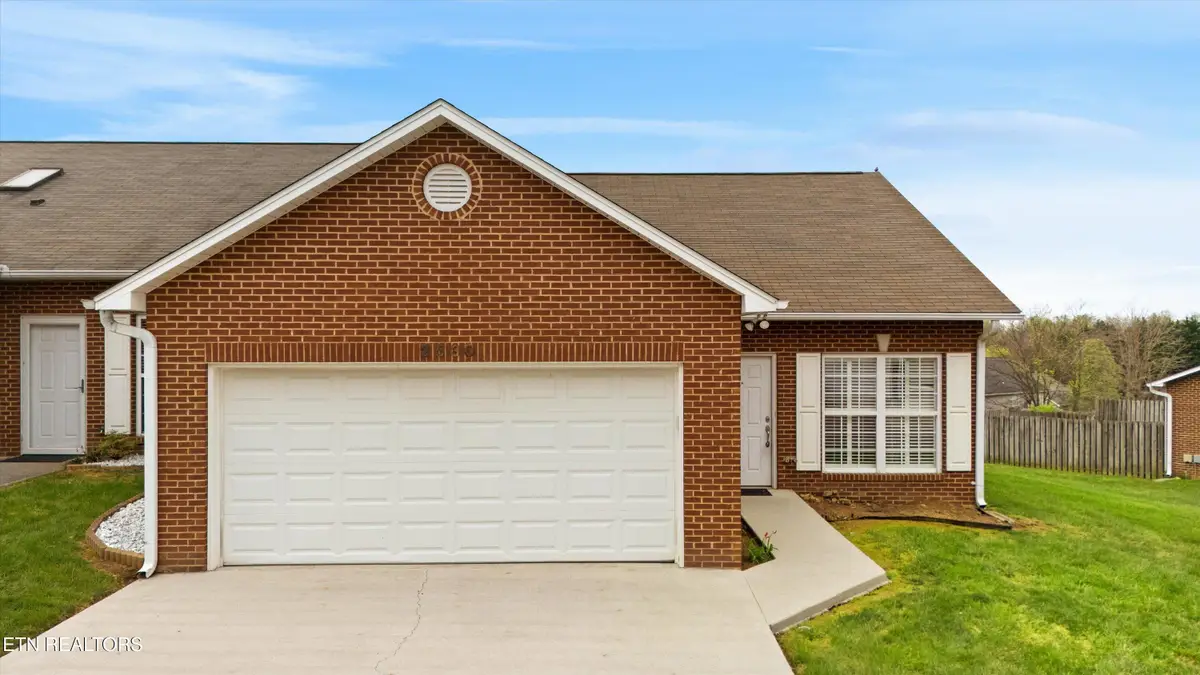 2530 Glen Meadow Rd, Knoxville, TN 37909 - #1