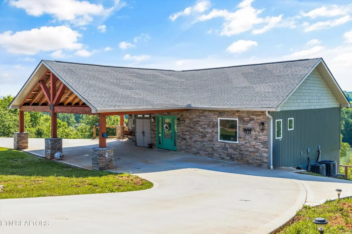 9828 Kodak Rd, Kodak, TN 37764 - #1