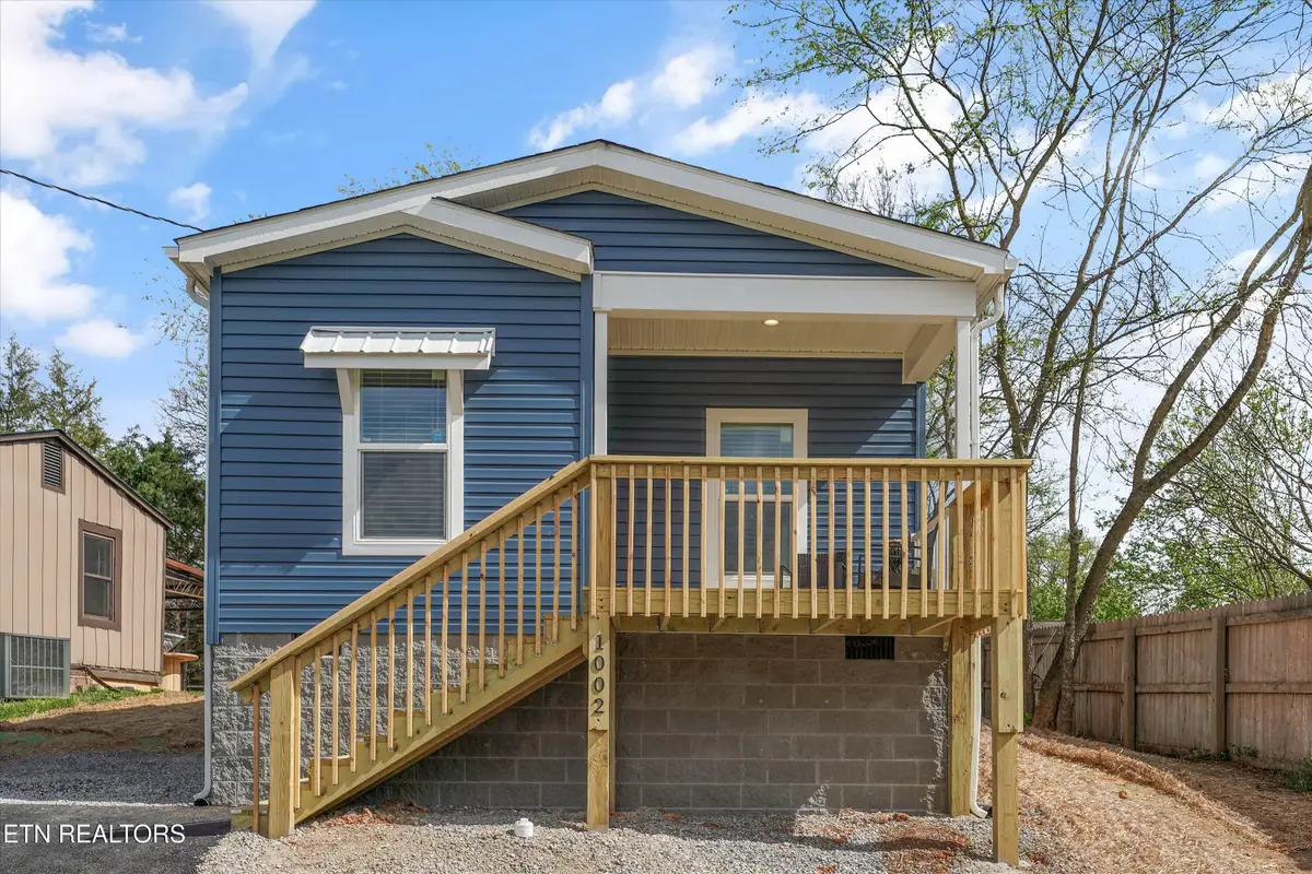 1002 Mynders Ave, Maryville, TN 37801 - #1