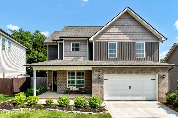 4912 Creek Bank Drive, Knoxville, TN 37920