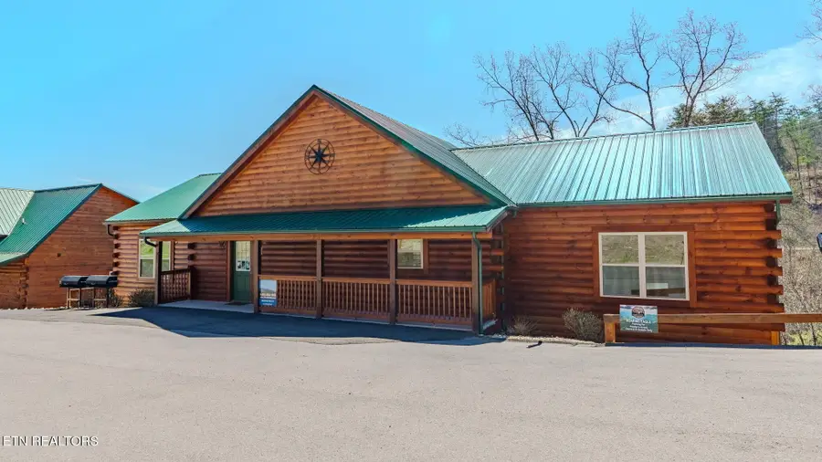 825 String Run Way St, Pigeon Forge, TN 37863 - #2