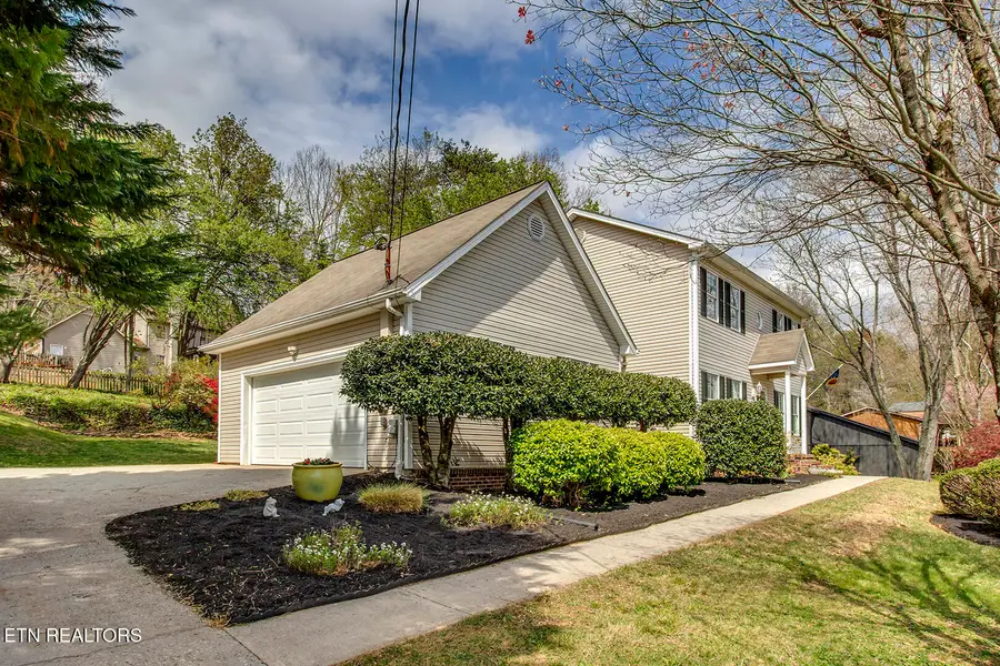 7836 Jefferson Oaks Drive, Knoxville, TN 37938 - #2