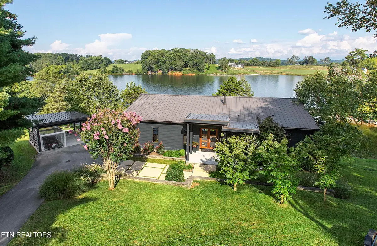 4352 Gravelly Hills Rd, Louisville, TN 37777 - #1