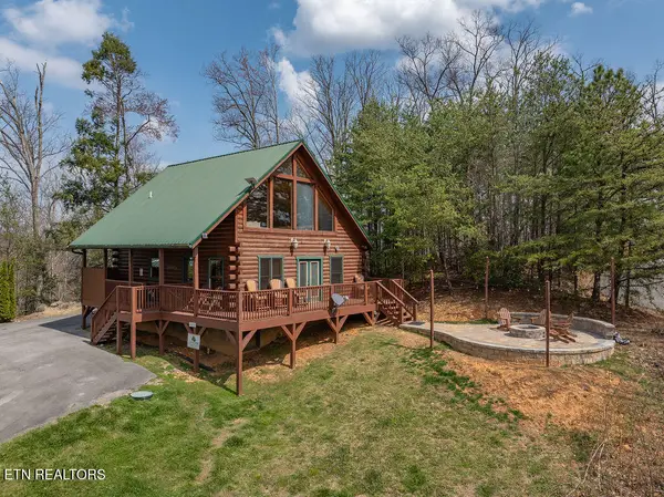 1106 Back Ridge Court, Gatlinburg, TN 37738