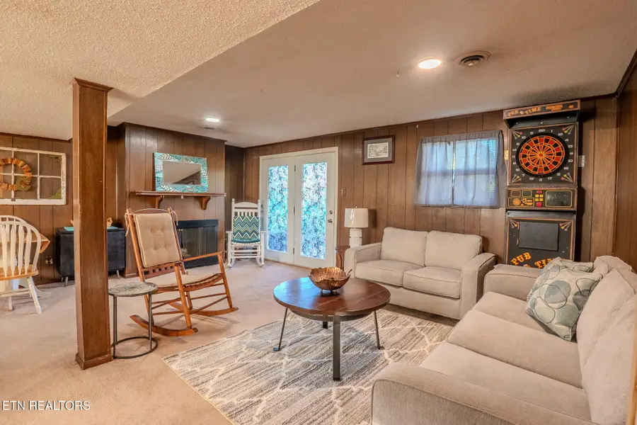 8000 Little Joe Rd, Powell, TN 37849 - #2