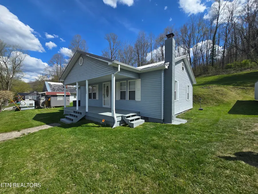 120 Old Fincastle Rd, Rose Hill, VA 24281 - #3