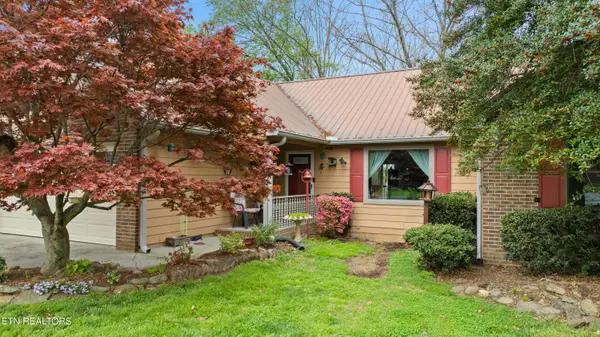 6609 Springer Drive, Knoxville, TN 37918