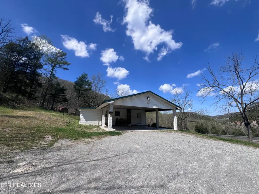 5075 Highway 25e, Tazewell, TN 37879 - #3