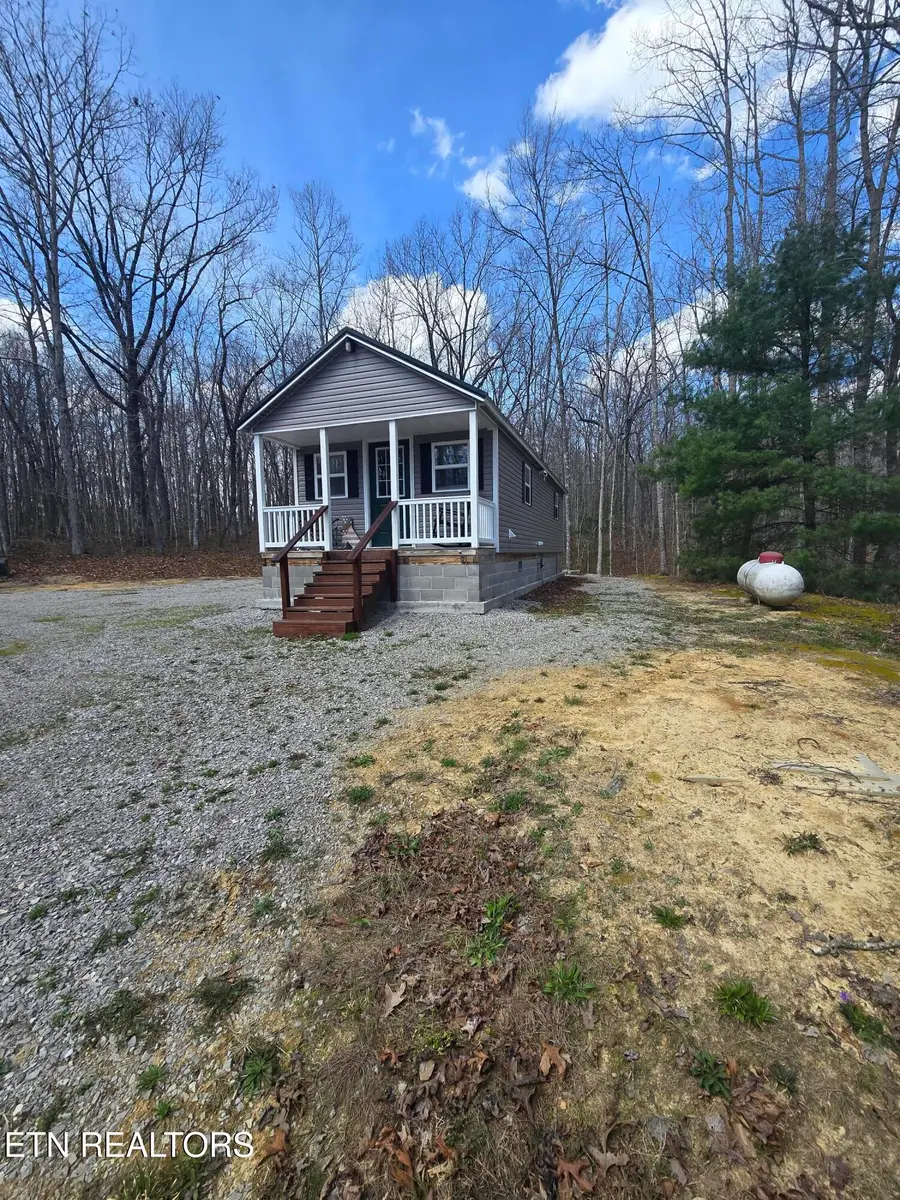 822 Spruce Creek Drive, Jamestown, TN 38556 - #2