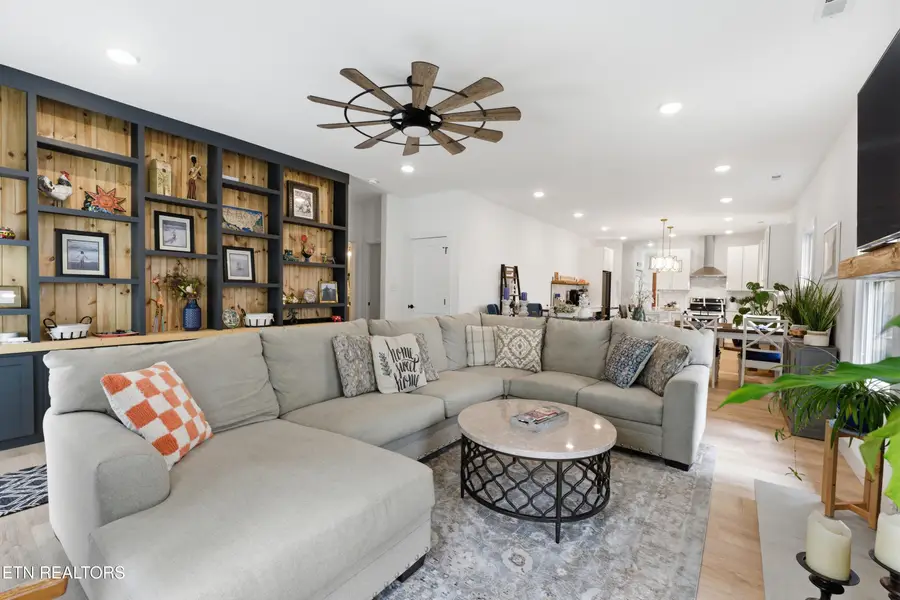 121 Leonard Place #121 Leo, Knoxville, TN 37917 - #3