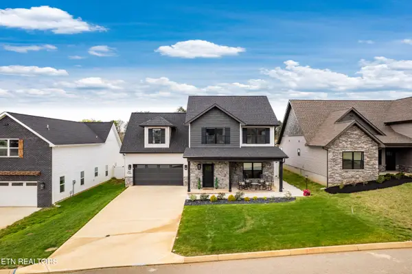 7159 Running Deer Rd, Knoxville, TN 37920