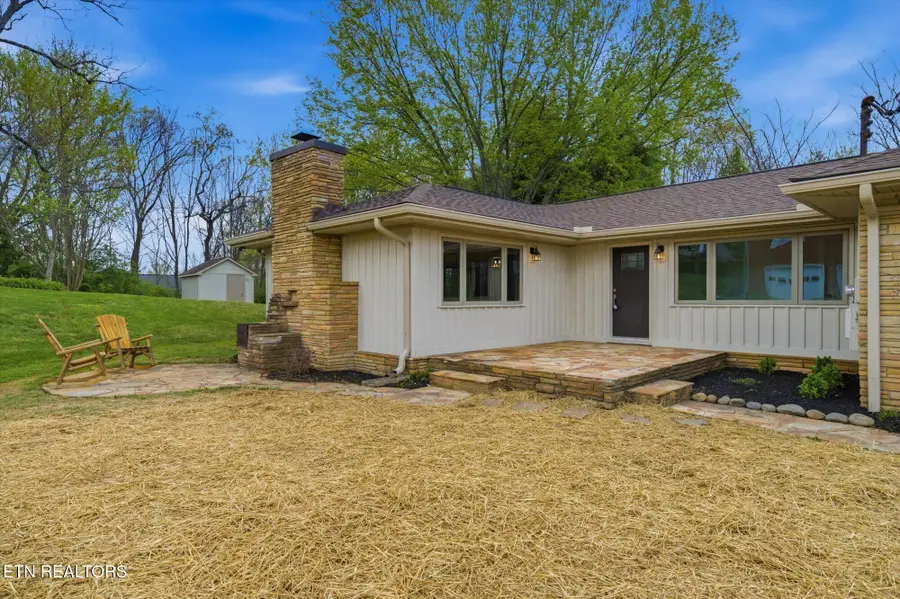 1327 N Briscoe Circle, Knoxville, TN 37912 - #3