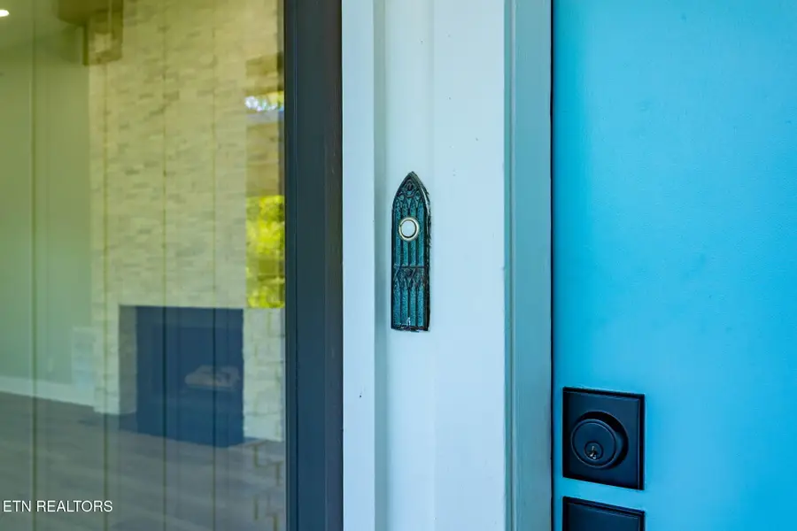 3811 Taliluna Ave, Knoxville, TN 37919 - #3