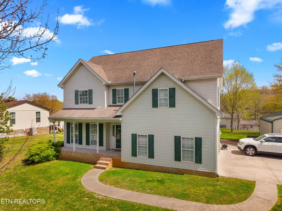 904 Chris Rd, Strawberry Plains, TN 37871 - #2