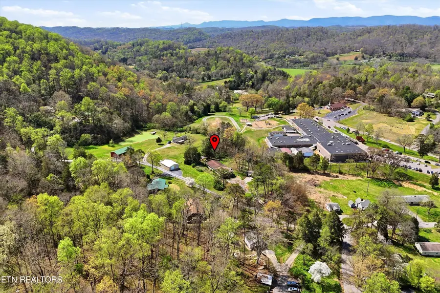 2381 Classic Way, Powell, TN 37849 - #3