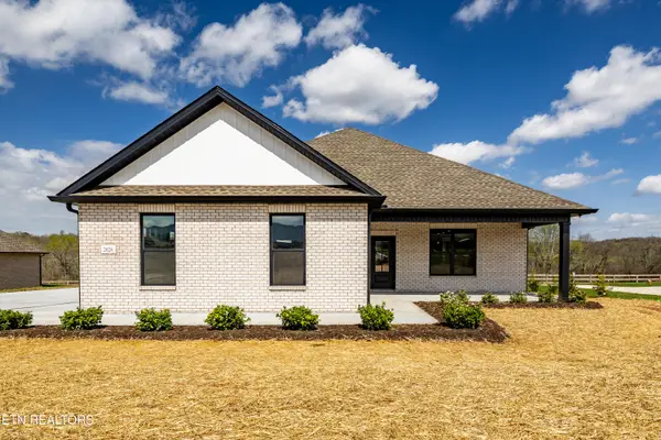 2026 Griffitts Mill Circle, Maryville, TN 37803