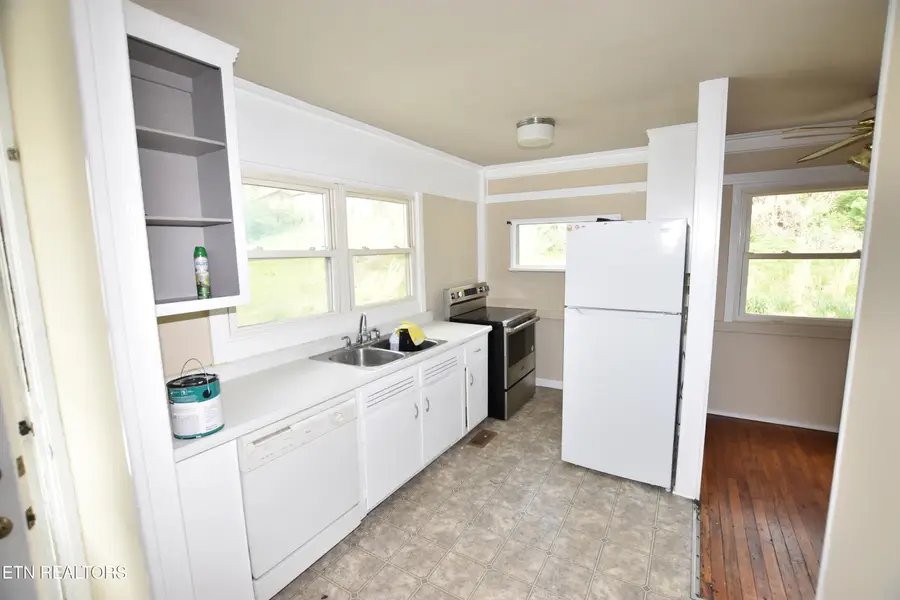 100 W Geneva Lane, Oak Ridge, TN 37830 - #3