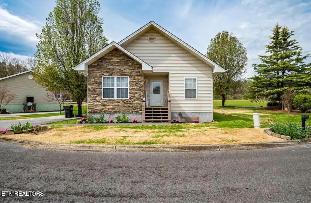 2006 Slippery Rock Circle, Pigeon Forge, TN 37862 - #1