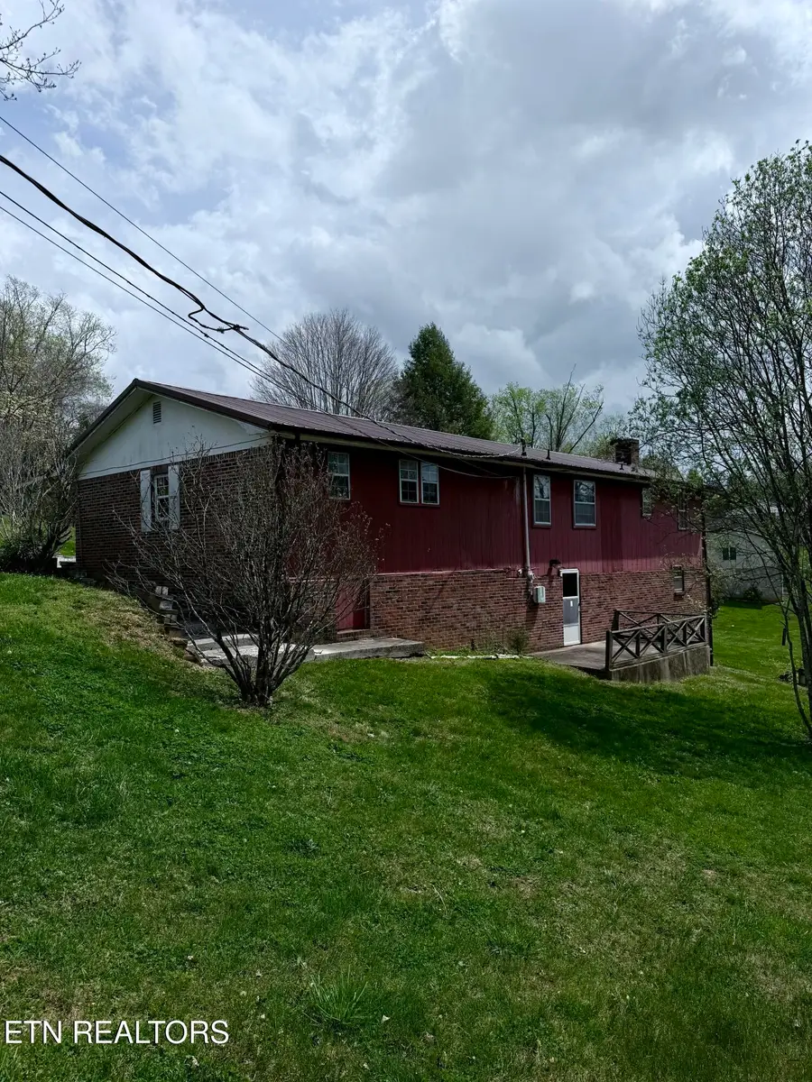 507 Lisa Drive, New Tazewell, TN 37825 - #2