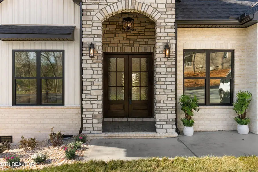 108 Doya Lane, Loudon, TN 37774 - #3