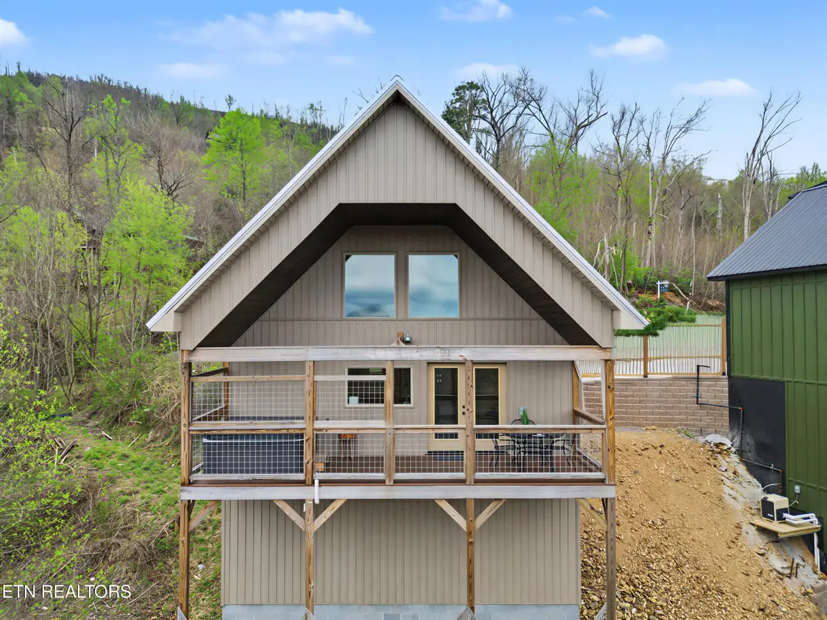 223 Chimney Tops Way, Gatlinburg, TN 37738 - #1