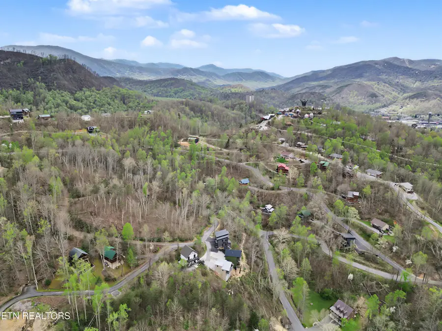 223 Chimney Tops Way, Gatlinburg, TN 37738 - #3