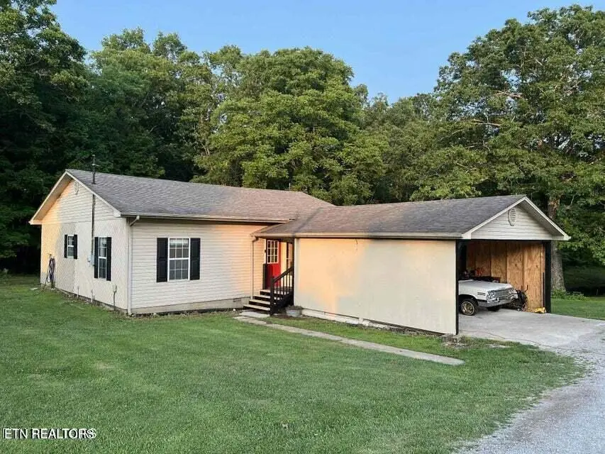 798 Lawson Rd, Crossville, TN 38571 - #1