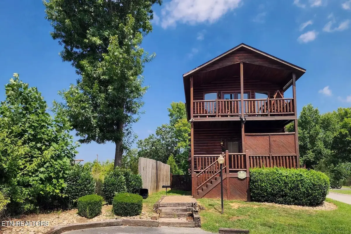 270 Moose Ridge Way, Pigeon Forge, TN 37863 - #1