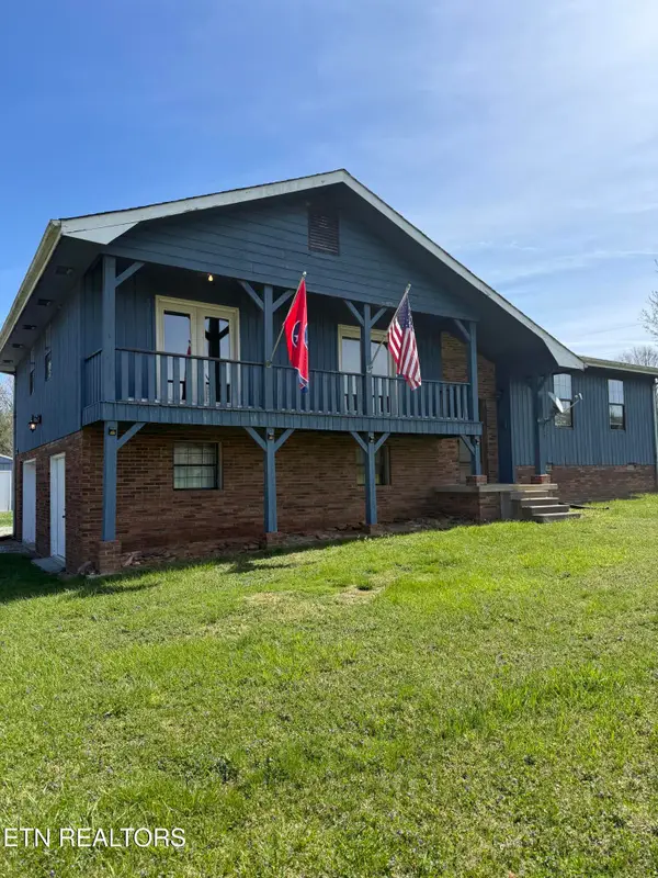 140 Acorn Lane, Robbins, TN 37852