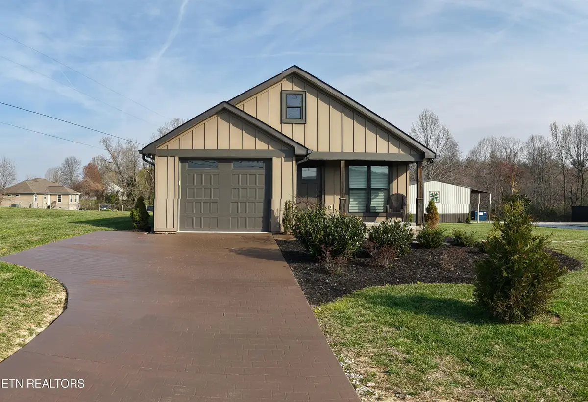 1021 Pleasant Grove Rd, Winfield, TN 37892 - #1