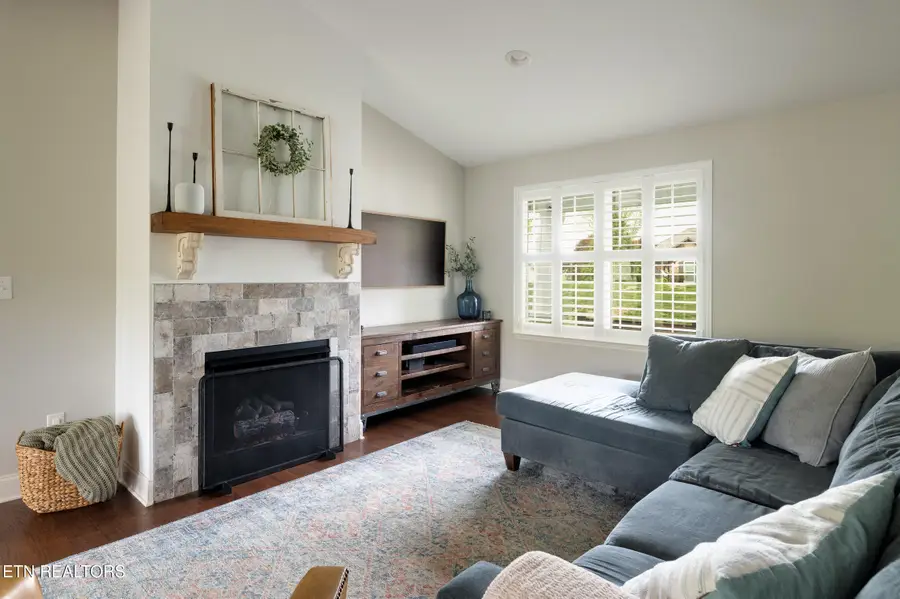 1504 Bird Rd, Lenoir City, TN 37771 - #3