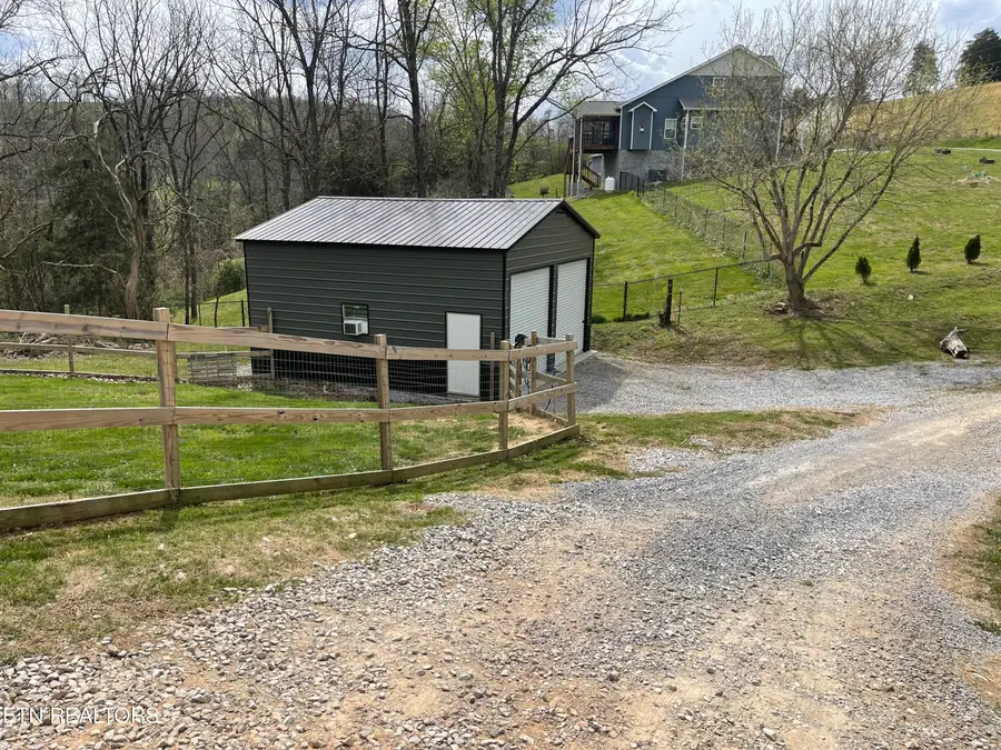 1151 Coffey Rd, New Tazewell, TN 37825 - #3
