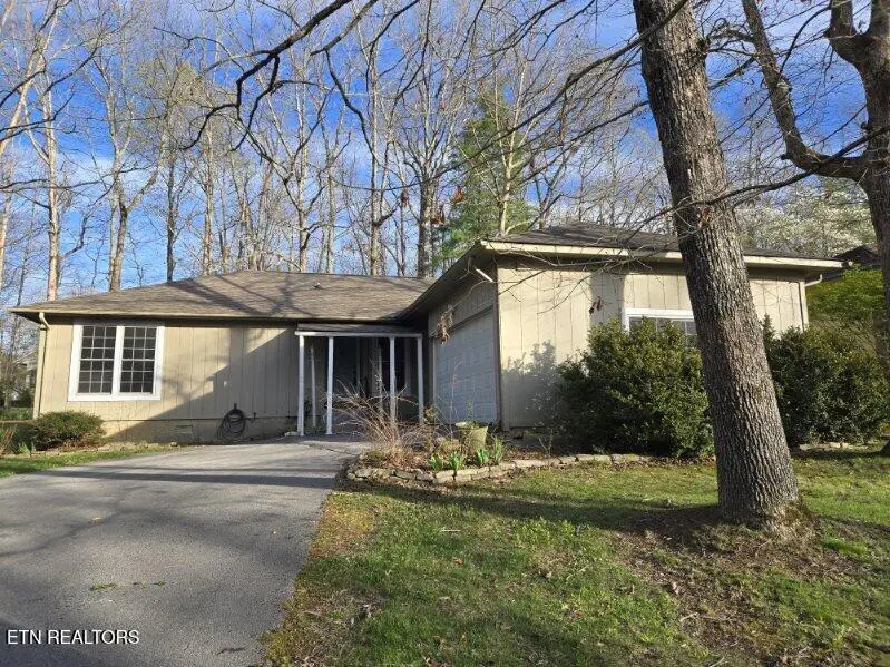 124 Lakeshire Drive, Crossville, TN 38558 - #1