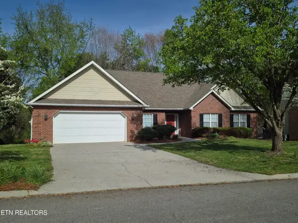 7017 Lake Bluff Court, Knoxville, TN 37920