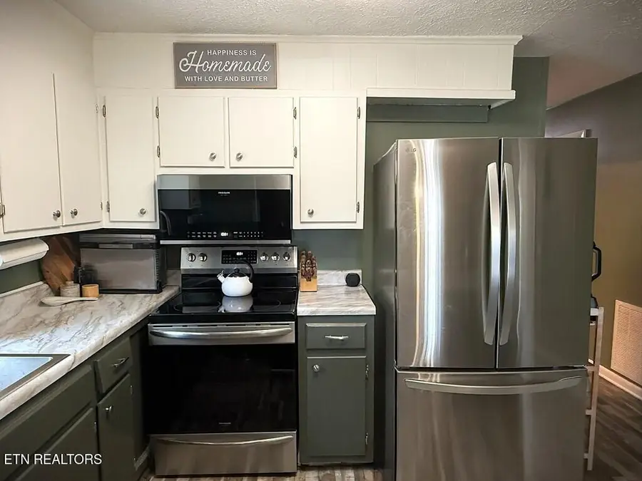 729 Jefferson Ave, Sparta, TN 38583 - #3