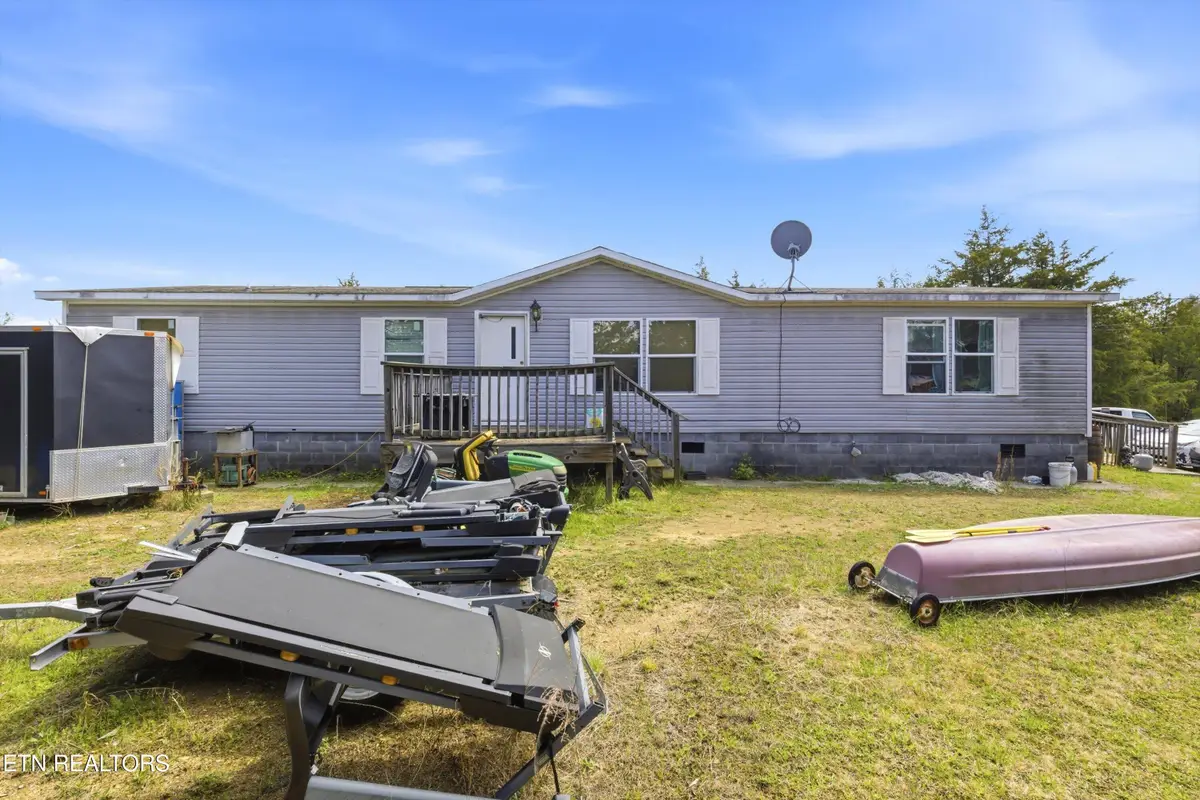 2124 Rainwater Rd, Dandridge, TN 37725 - #1